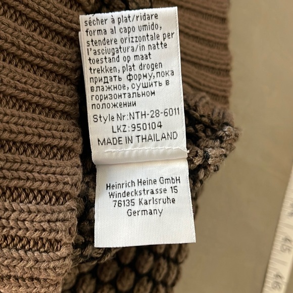 Ashley Brook - Picture 9 of 11